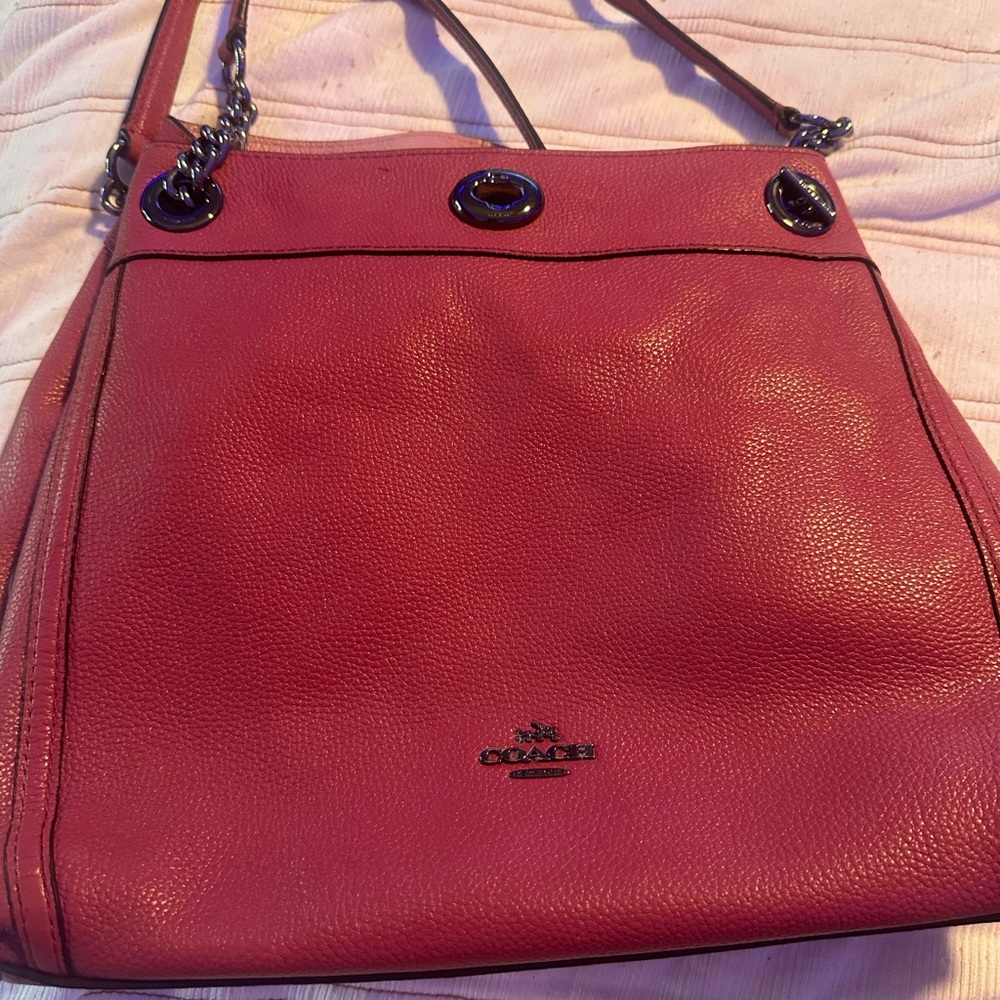 Coach Edie 31 Turnlock Strawberry Pink